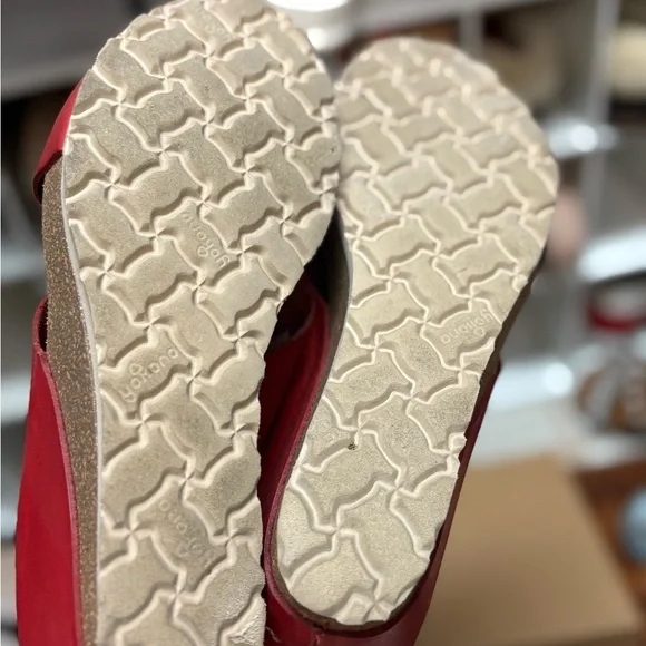 Yokono Women's Red and Brown Sandal Bundle - Picture 5 of 10